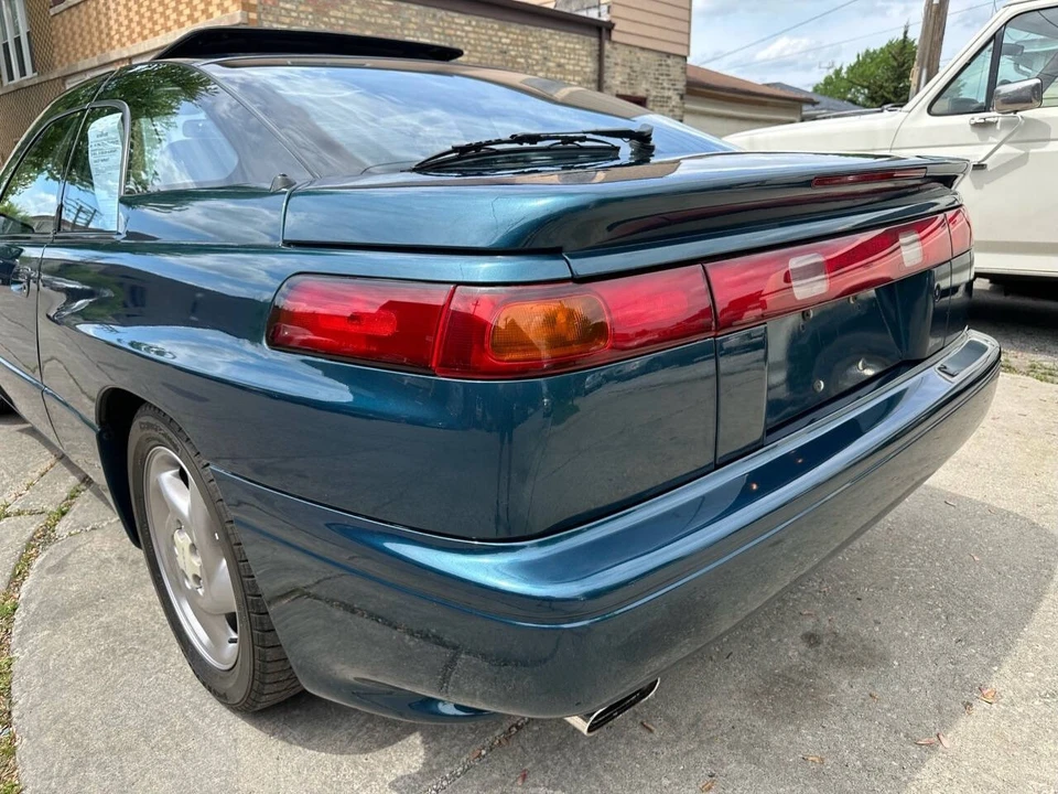 1992 Subaru SVX - Image 27 of 31