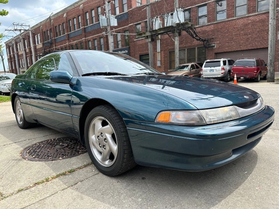 1992 Subaru SVX - Image 22 of 31
