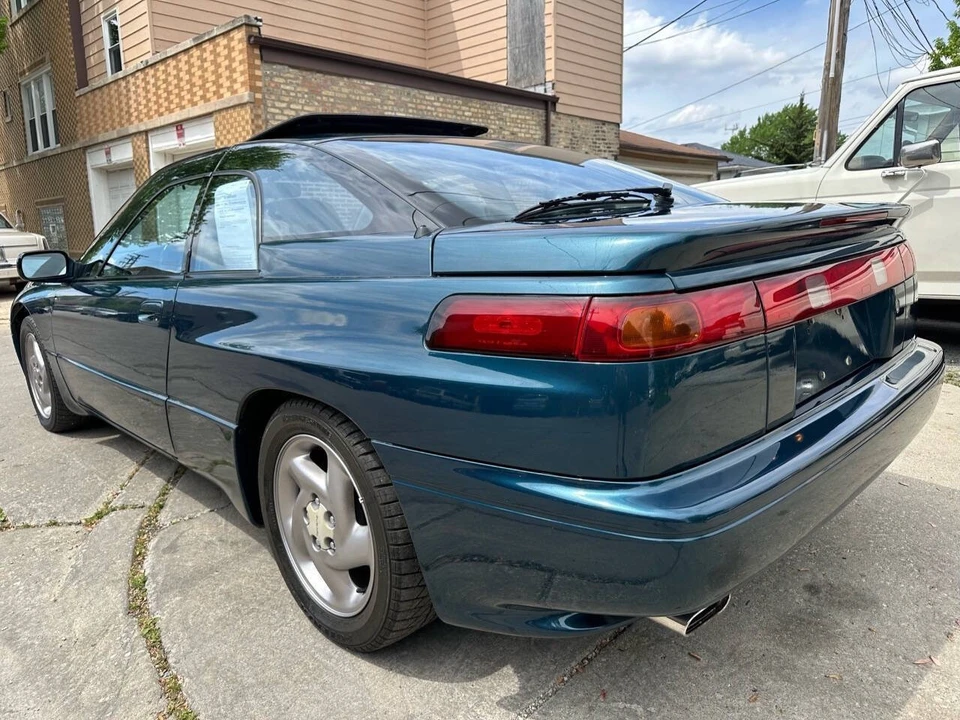 1992 Subaru SVX - Image 26 of 31