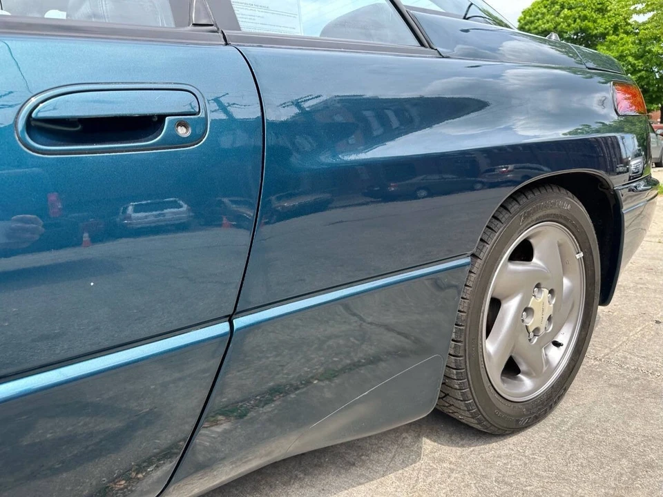 1992 Subaru SVX - Image 25 of 31