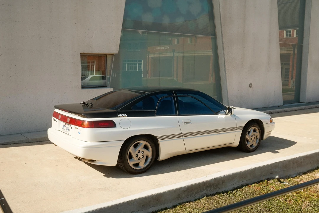 1992 Subaru SVX - Image 26 of 31