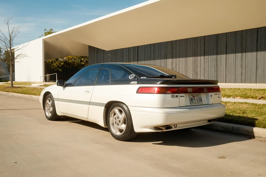 1992 Subaru SVX - Image 17 of 31