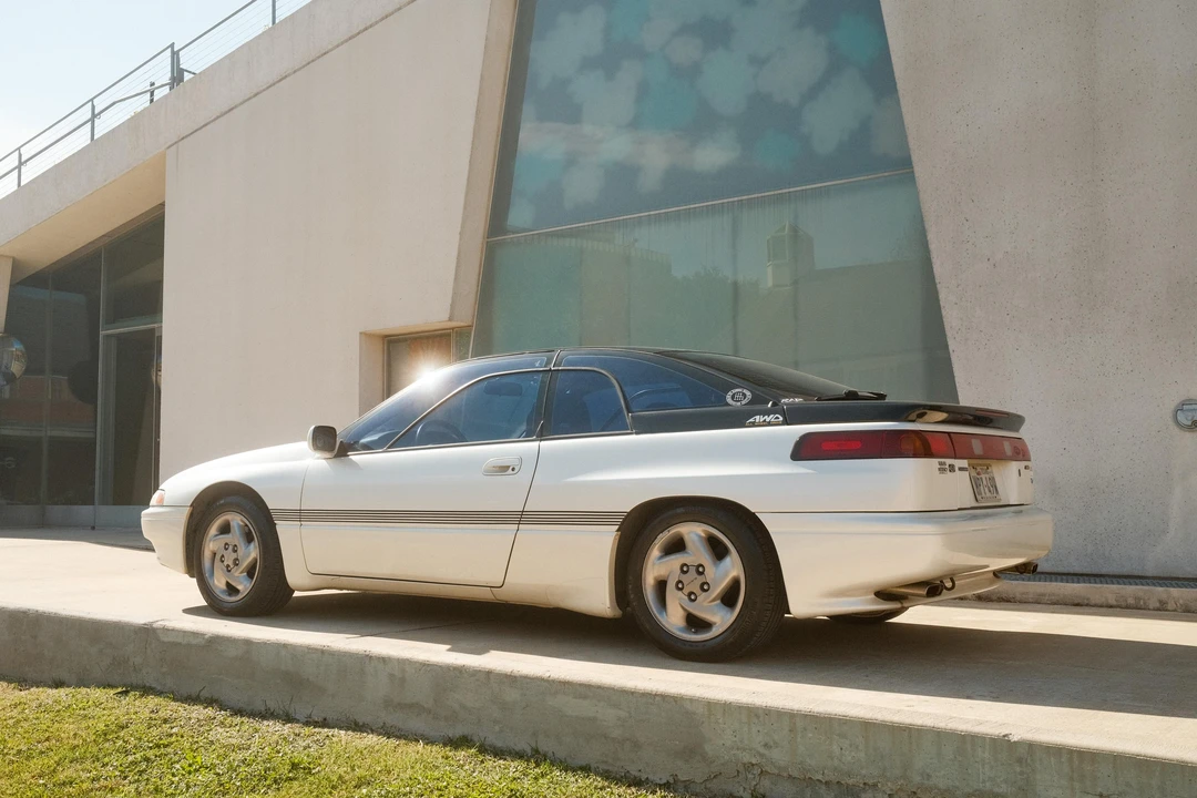 1992 Subaru SVX - Image 14 of 31