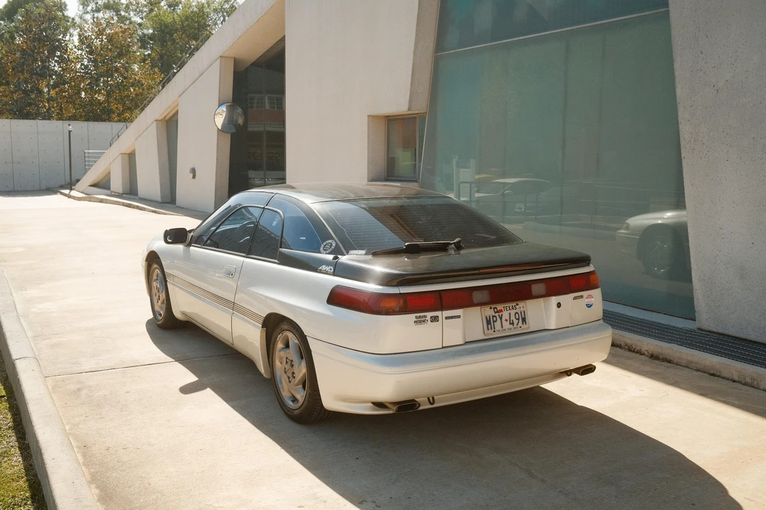 1992 Subaru SVX - Image 19 of 31