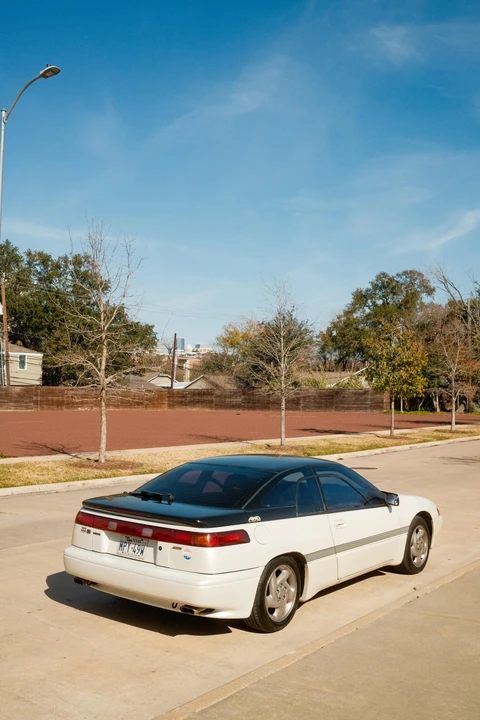 1992 Subaru SVX - Image 23 of 31