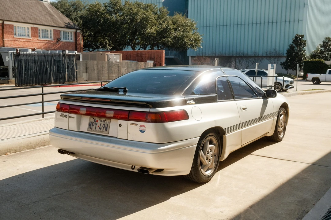 1992 Subaru SVX - Image 22 of 31