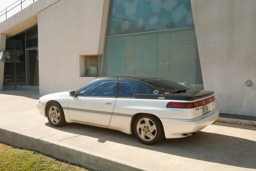 1992 Subaru SVX - Image 16 of 31