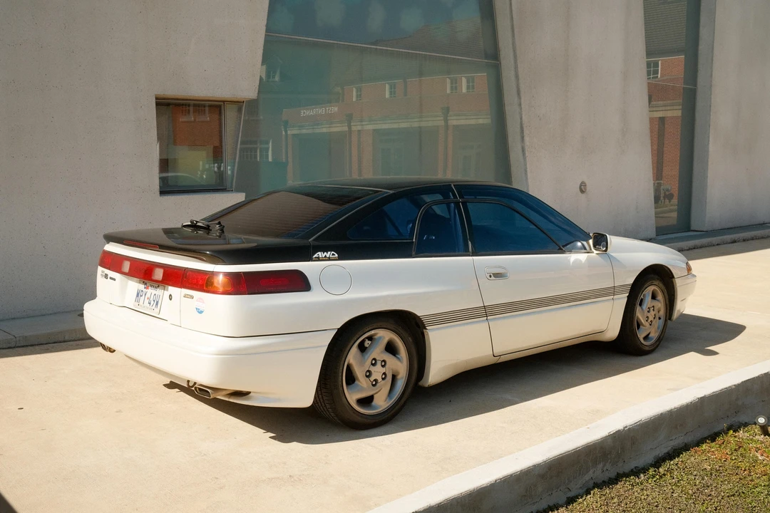 1992 Subaru SVX - Image 25 of 31