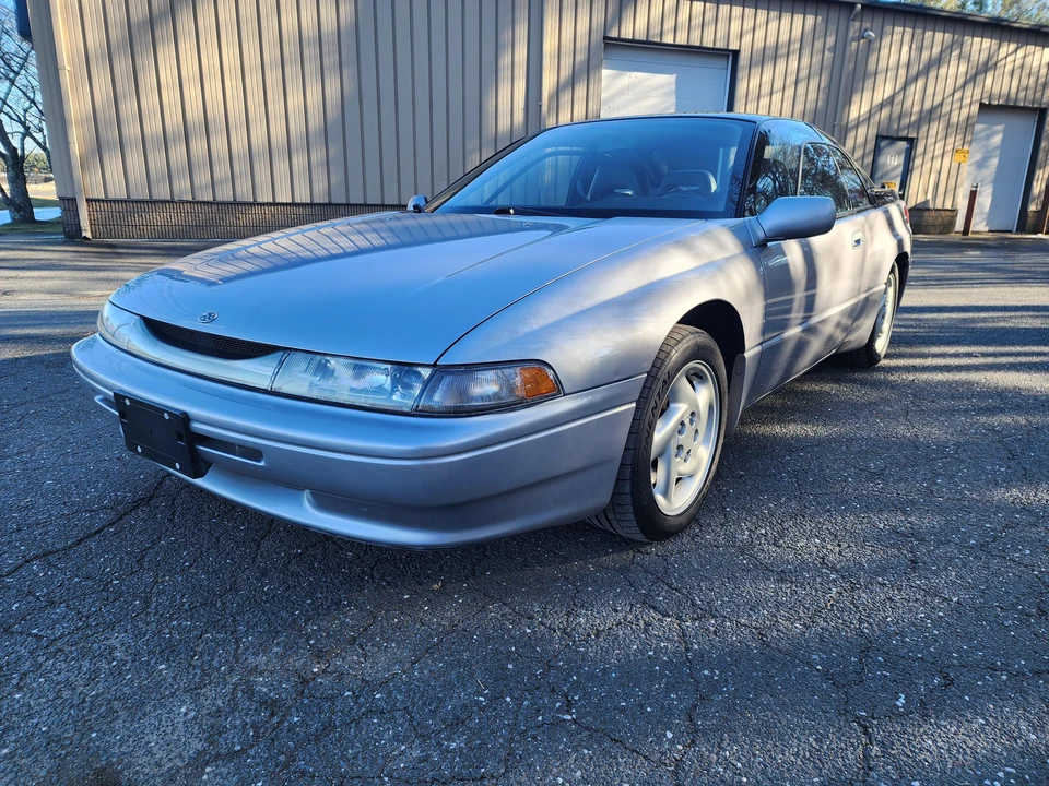 1992 Subaru SVX - Image 10 of 31