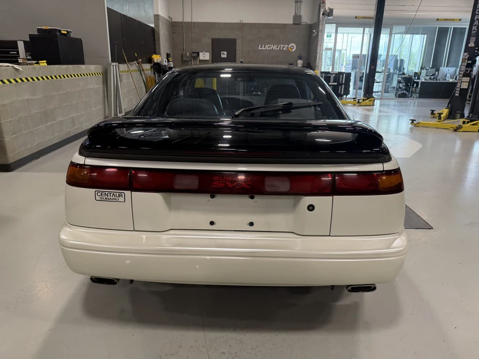 1992 Subaru SVX - Image 20 of 31