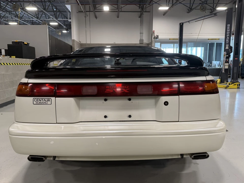 1992 Subaru SVX - Image 21 of 31