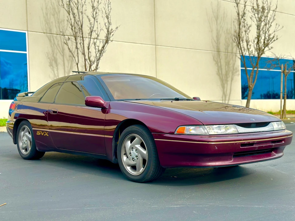 1992 Subaru SVX - Image 20 of 31