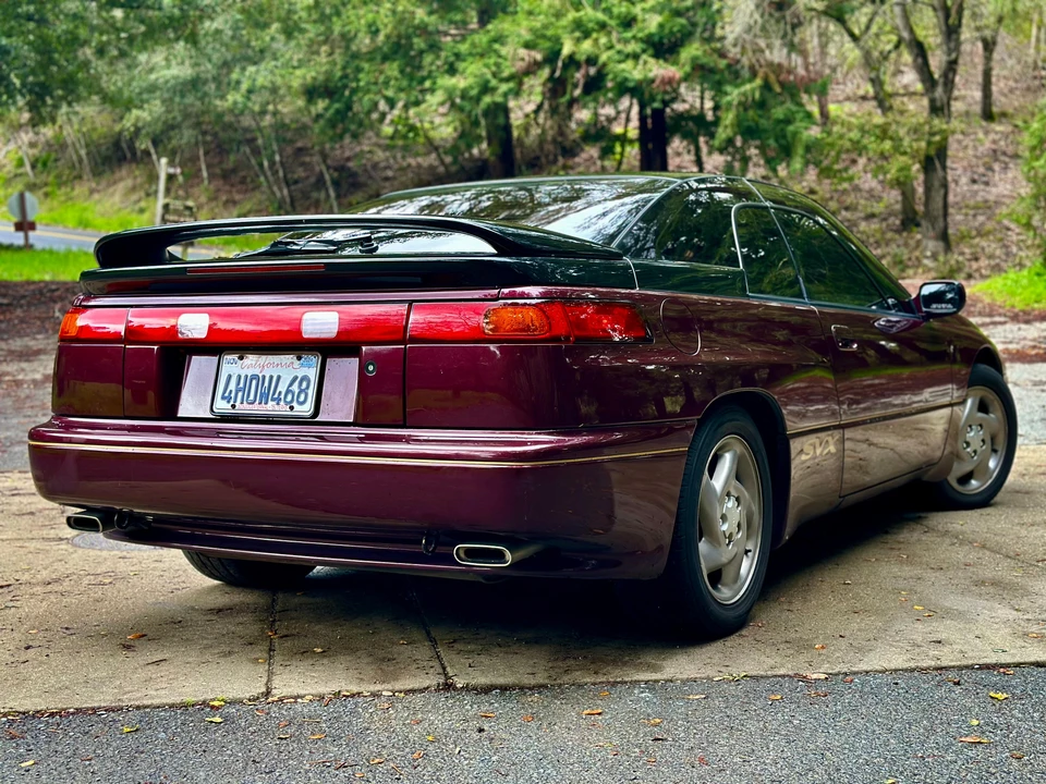 1992 Subaru SVX - Image 16 of 31