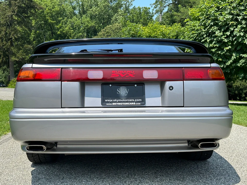 1992 Subaru SVX - Image 20 of 31