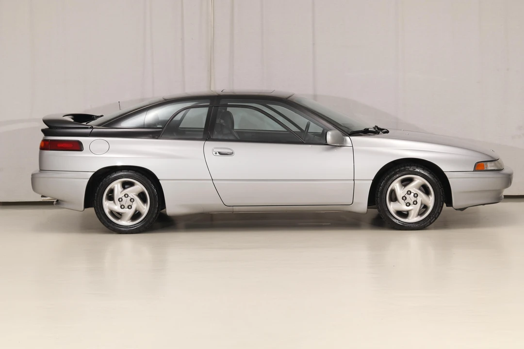 1992 Subaru SVX - Image 24 of 31