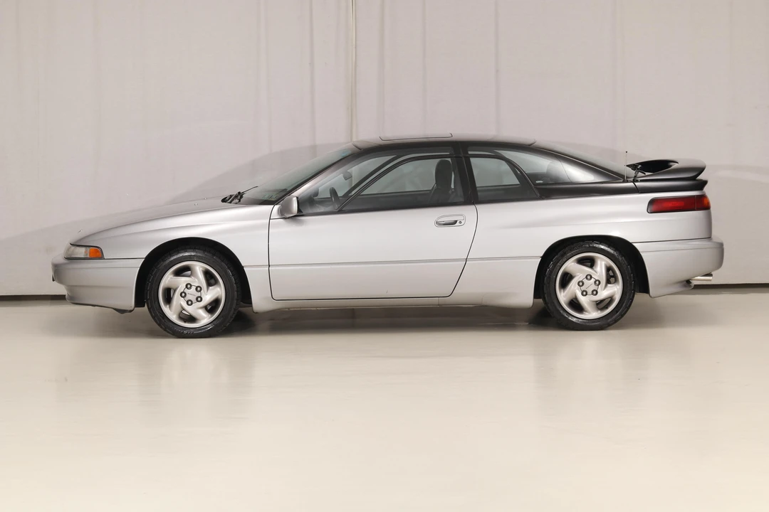 1992 Subaru SVX - Image 14 of 31