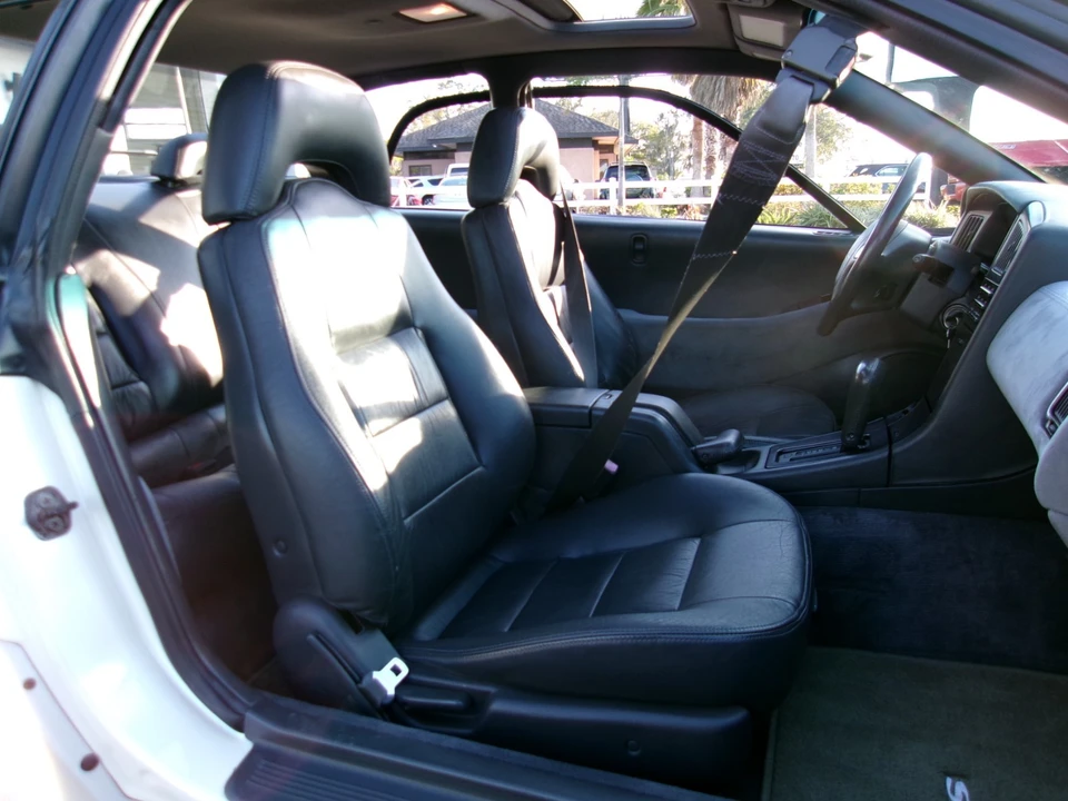 1992 Subaru SVX - Image 16 of 21