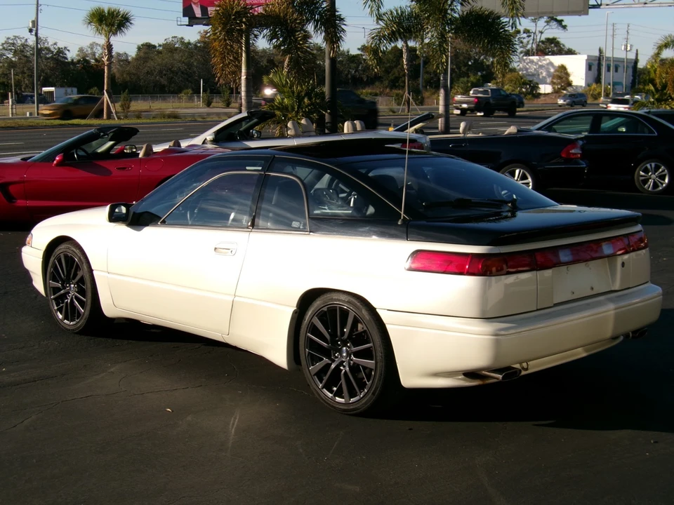 1992 Subaru SVX - Image 7 of 21