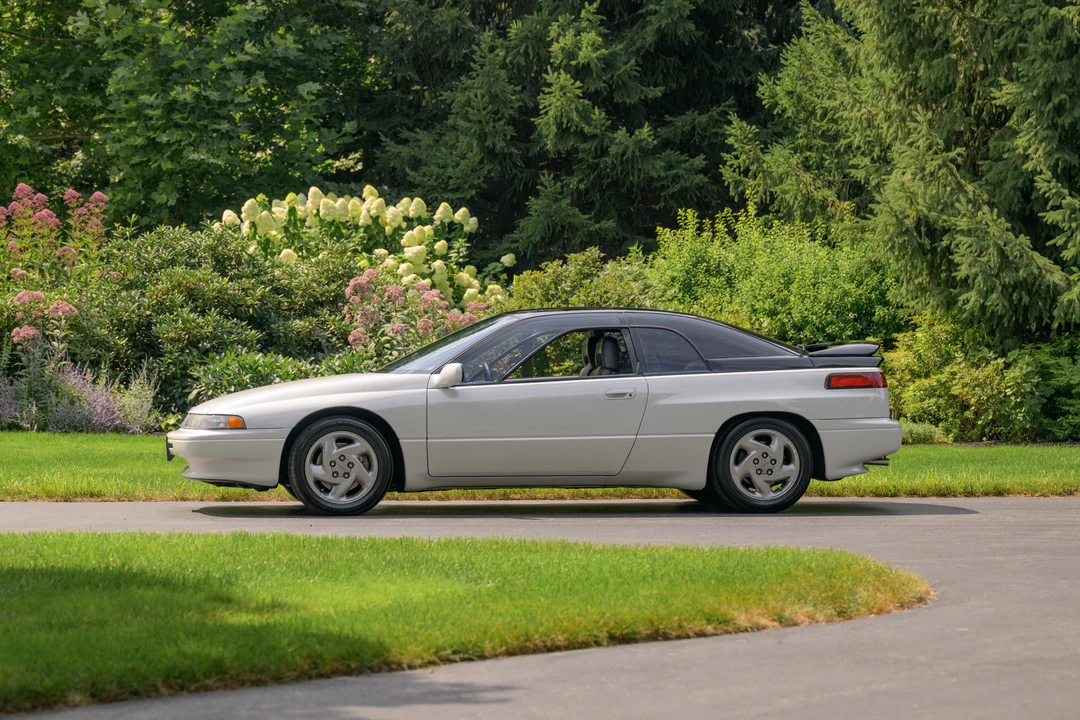 1992 Subaru SVX - Image 8 of 31
