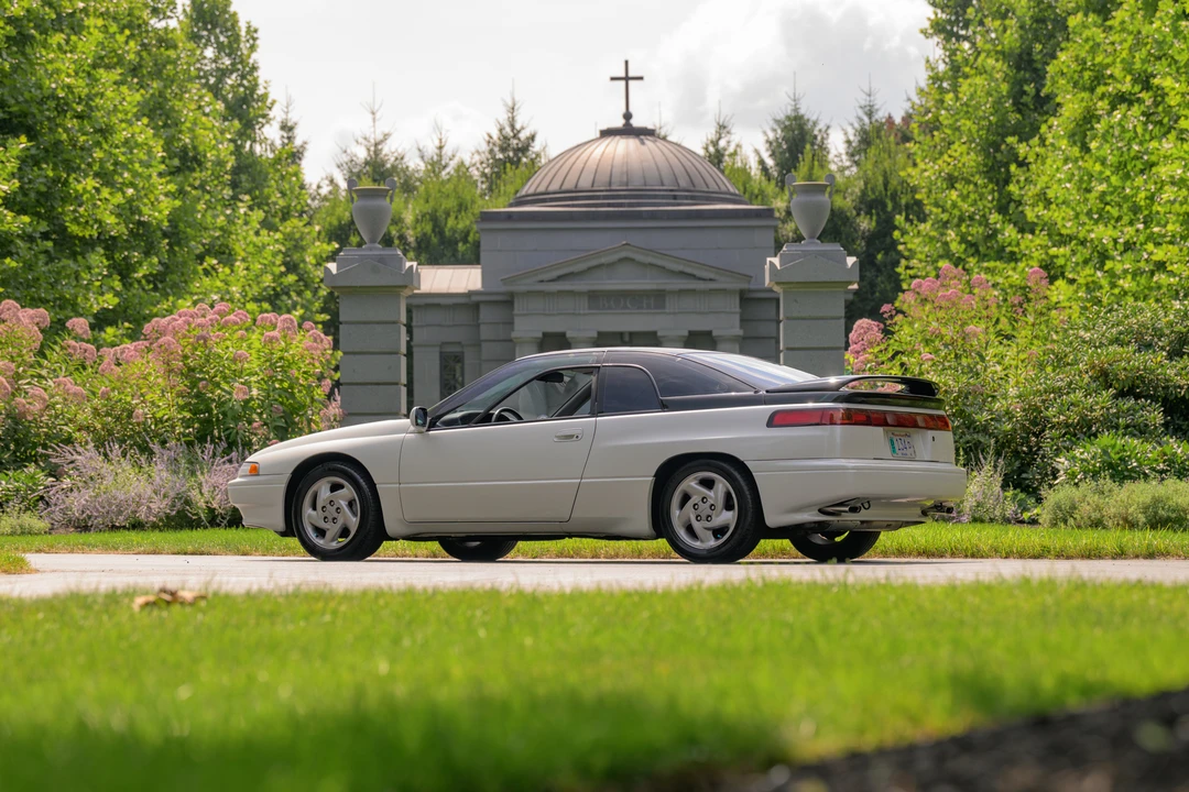 1992 Subaru SVX - Image 10 of 31