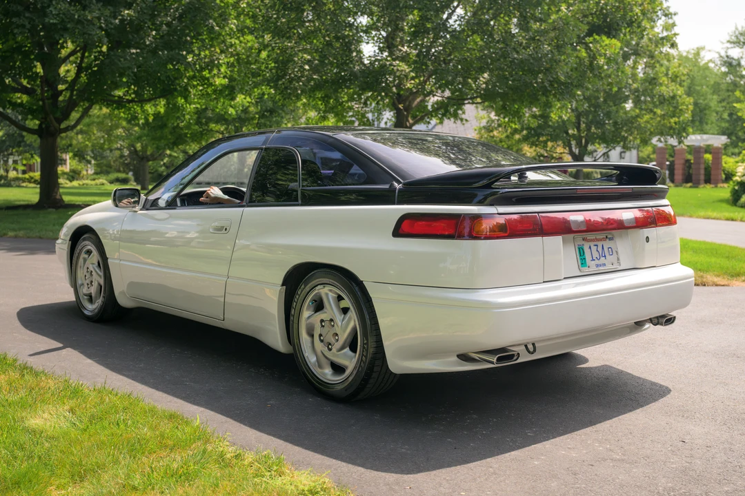 1992 Subaru SVX - Image 15 of 31