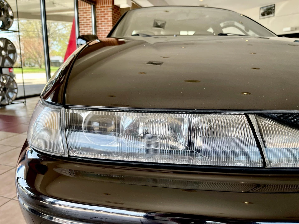 1992 Subaru SVX - Image 14 of 31