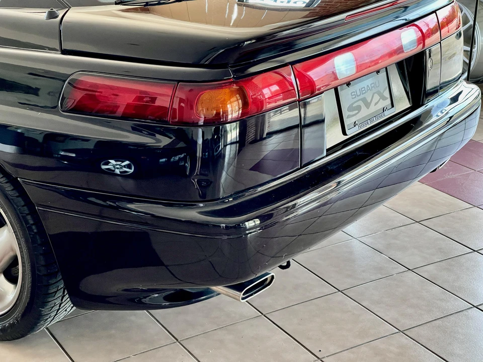 1992 Subaru SVX - Image 21 of 31