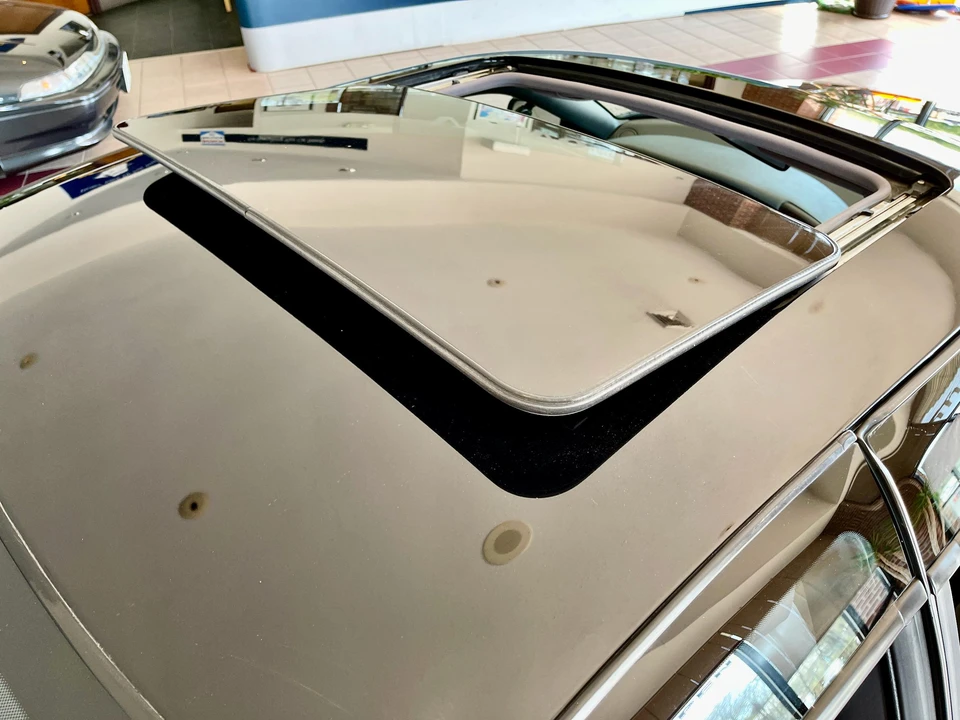 1992 Subaru SVX - Image 31 of 31