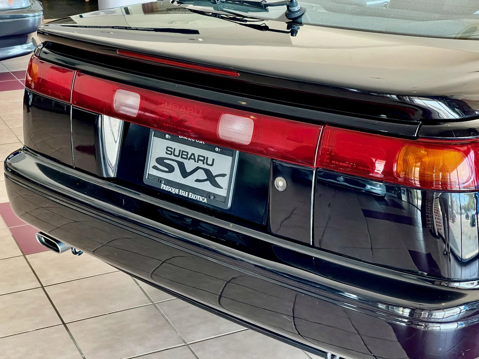 1992 Subaru SVX - Image 24 of 31