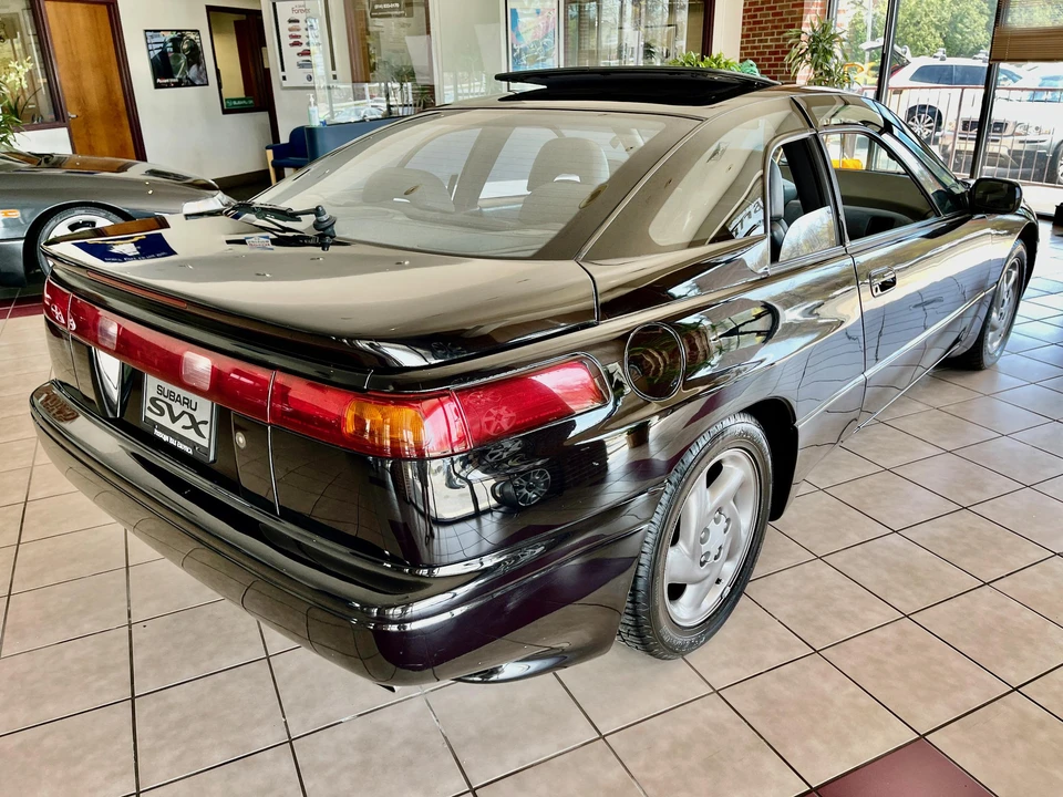 1992 Subaru SVX - Image 5 of 31