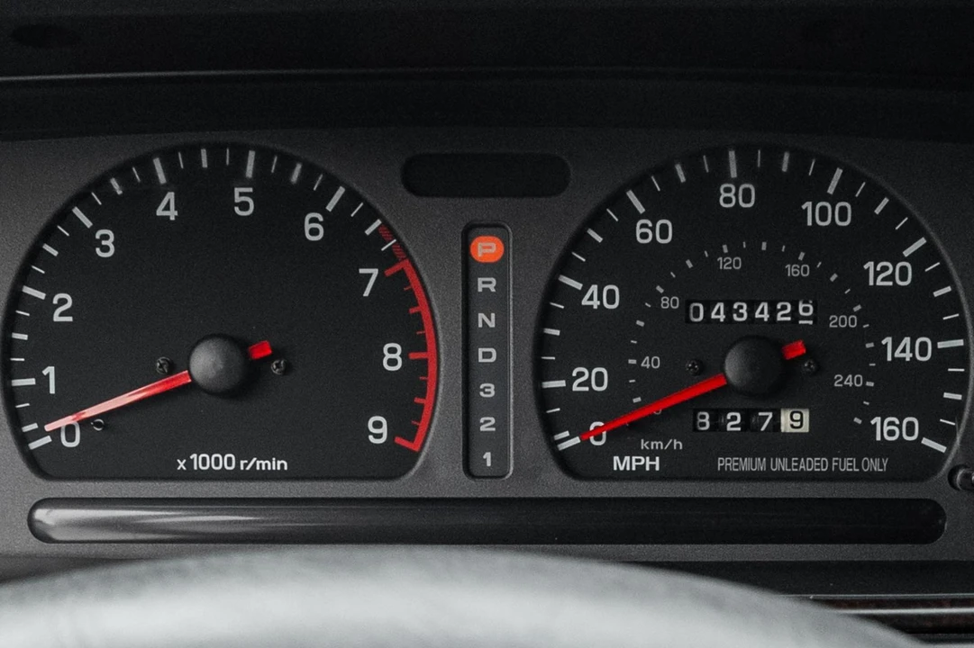 1992 Subaru SVX - Image 29 of 31