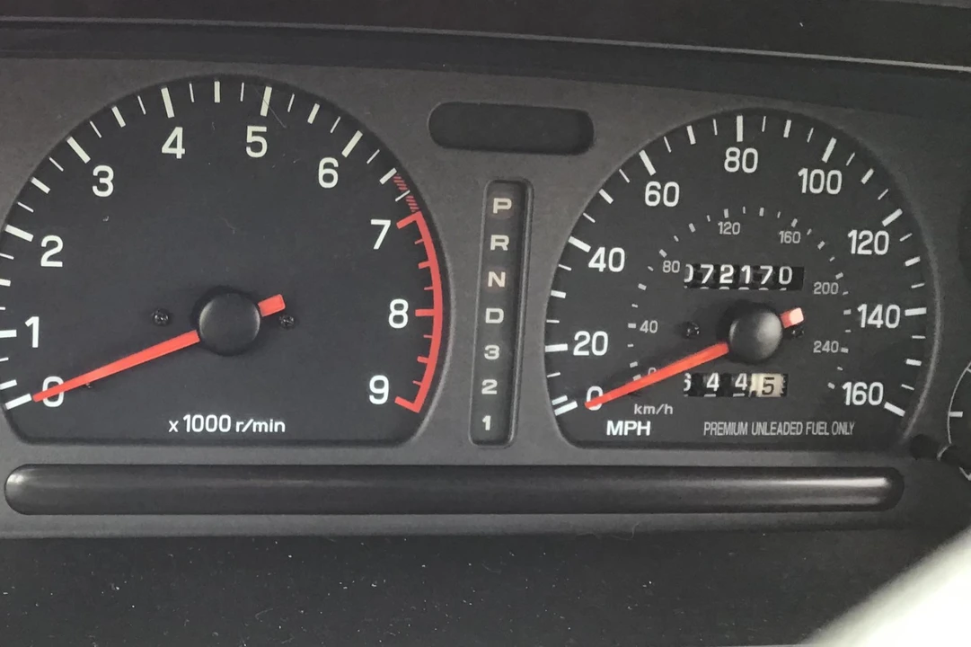 1992 Subaru SVX - Image 29 of 31