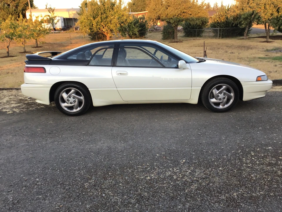 1992 Subaru SVX - Image 11 of 31