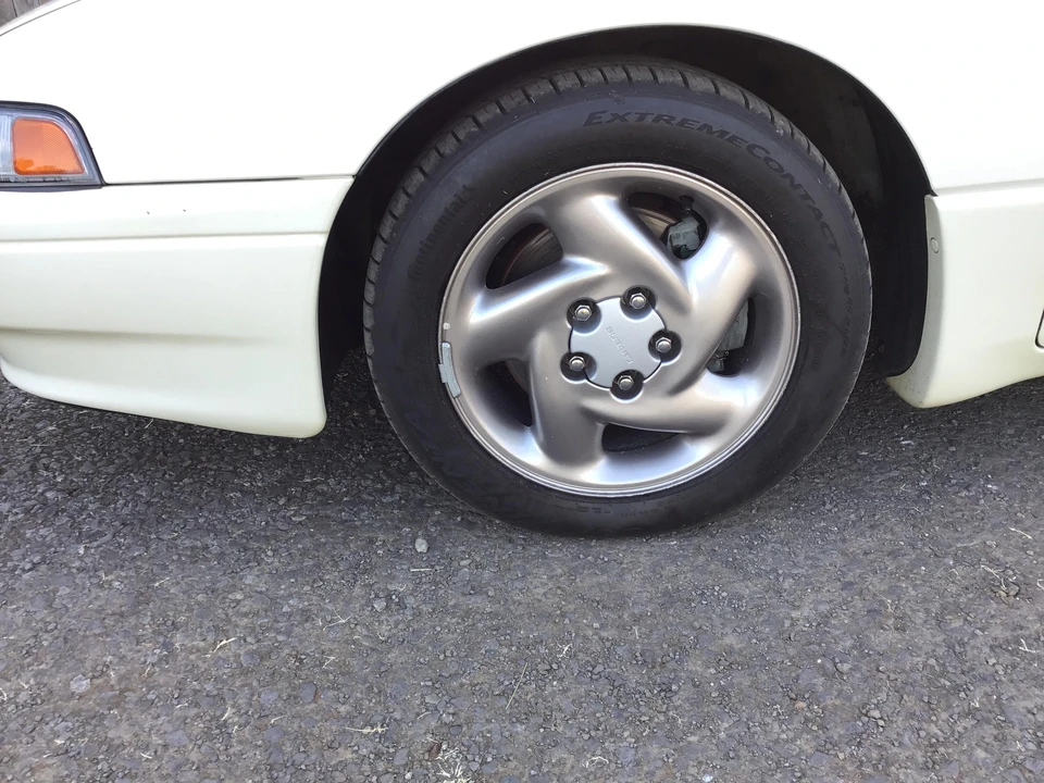 1992 Subaru SVX - Image 22 of 31