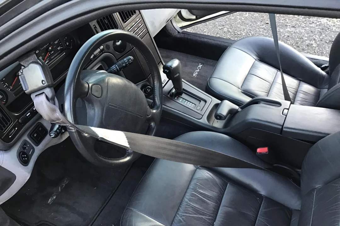 1992 Subaru SVX - Image 26 of 31