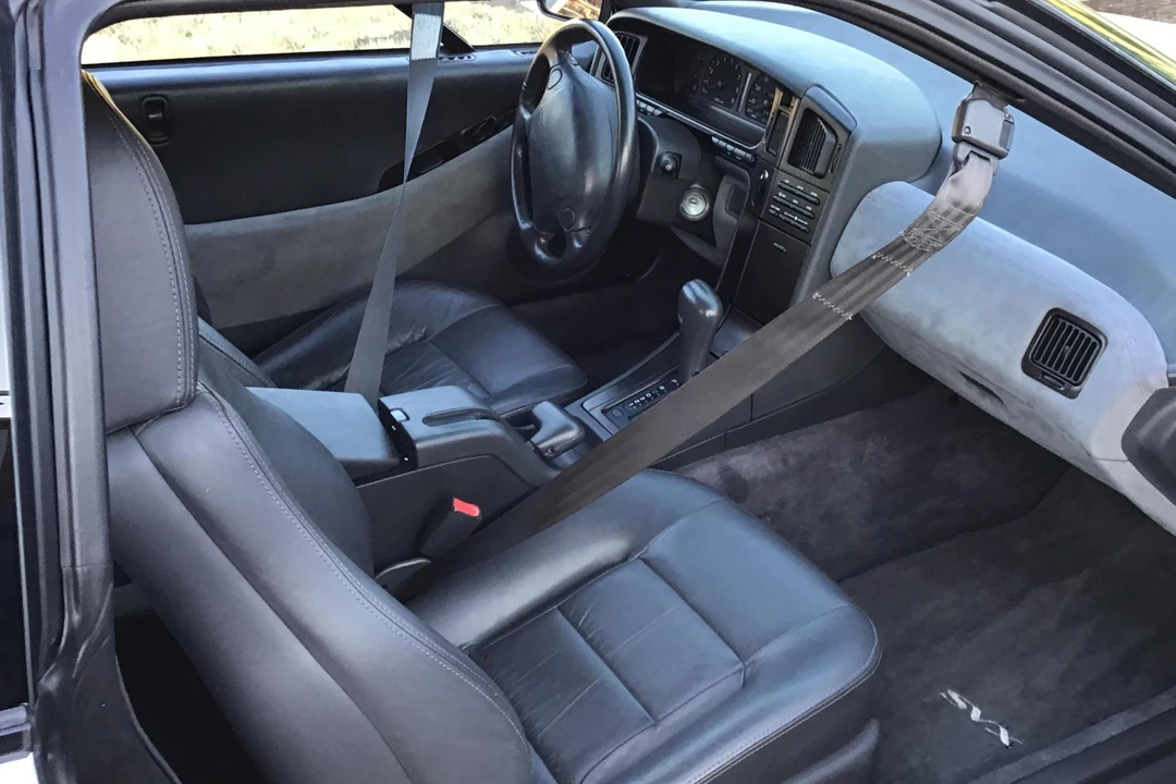 1992 Subaru SVX - Image 27 of 31