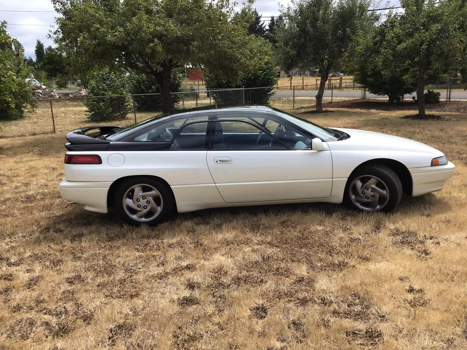 1992 Subaru SVX - Image 10 of 31