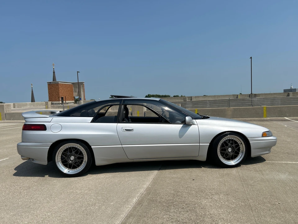 1992 Subaru SVX - Image 15 of 30