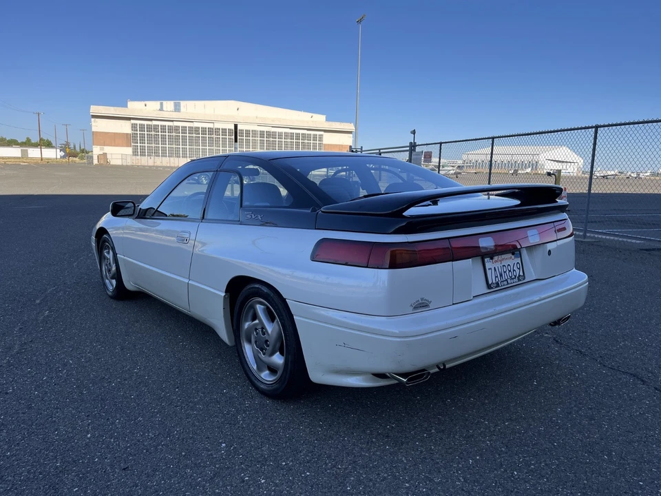 1992 Subaru SVX - Image 7 of 21