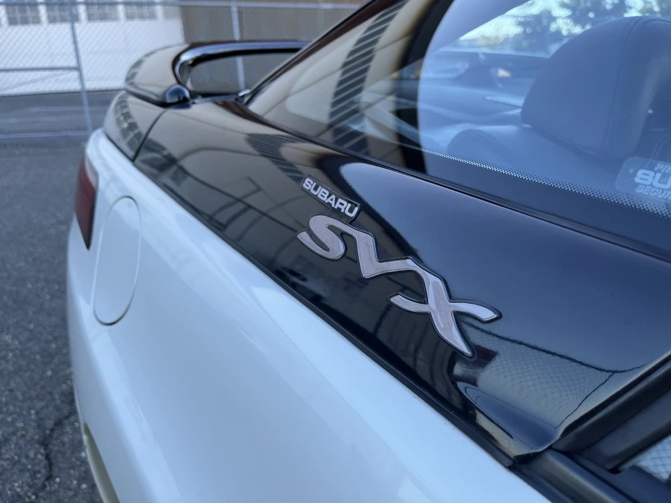 1992 Subaru SVX - Image 12 of 21