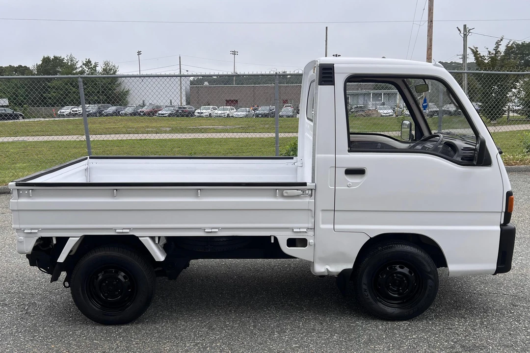 1992 Subaru Sambar 5th Gen - Image 3 of 31