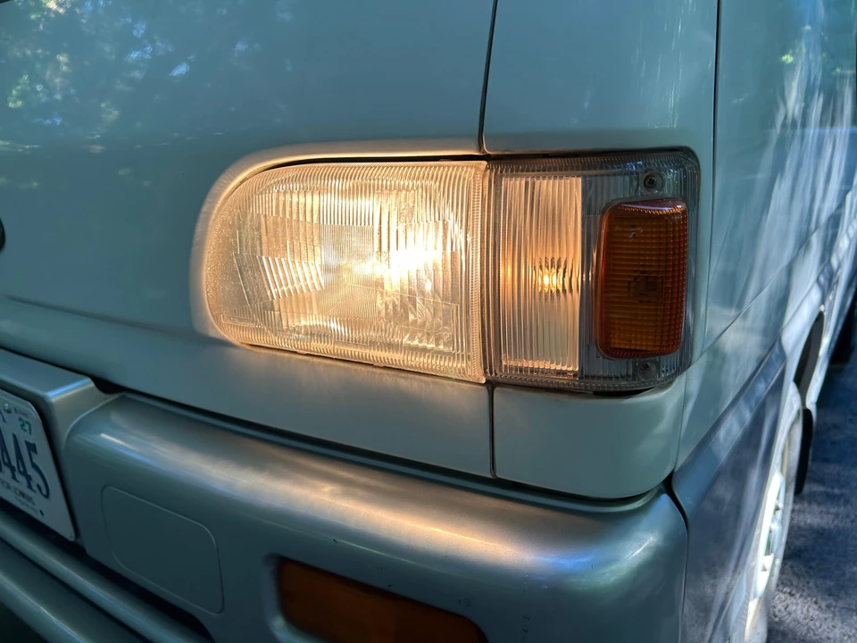 1992 Subaru Sambar 5th Gen - Image 11 of 31