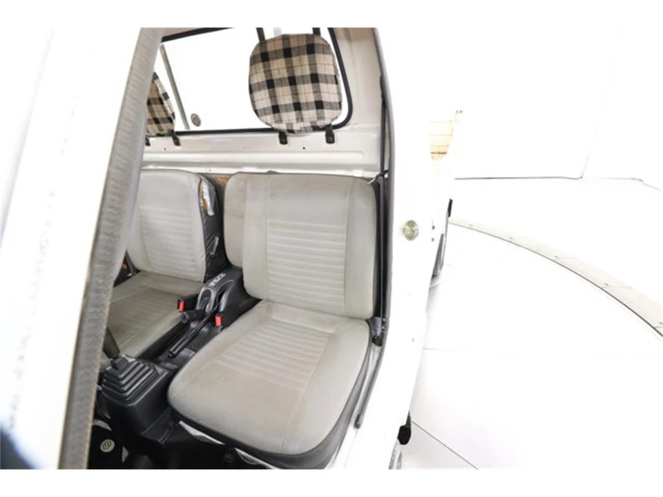 1992 Suzuki Carry & Every 9th Gen - Image 26 of 31