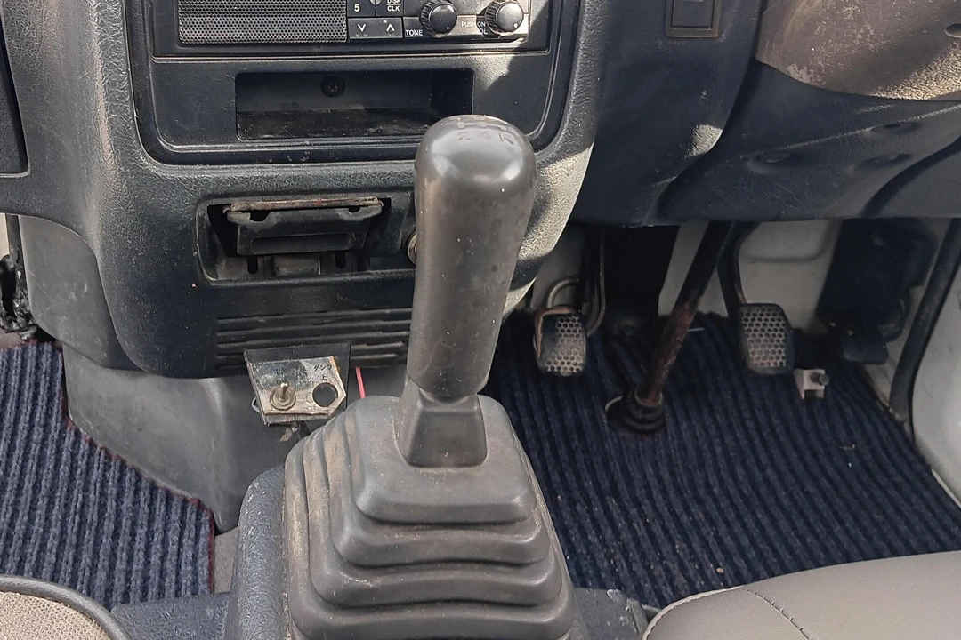 1992 Suzuki Carry & Every 8th Gen - Image 30 of 31