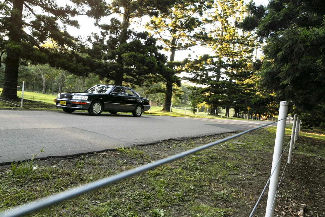 1992 Toyota Celsior 1st Gen - Image 21 of 31