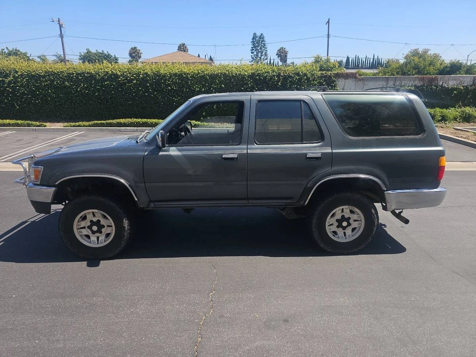 1992 Toyota 4Runner 2nd Gen - Image 2 of 17