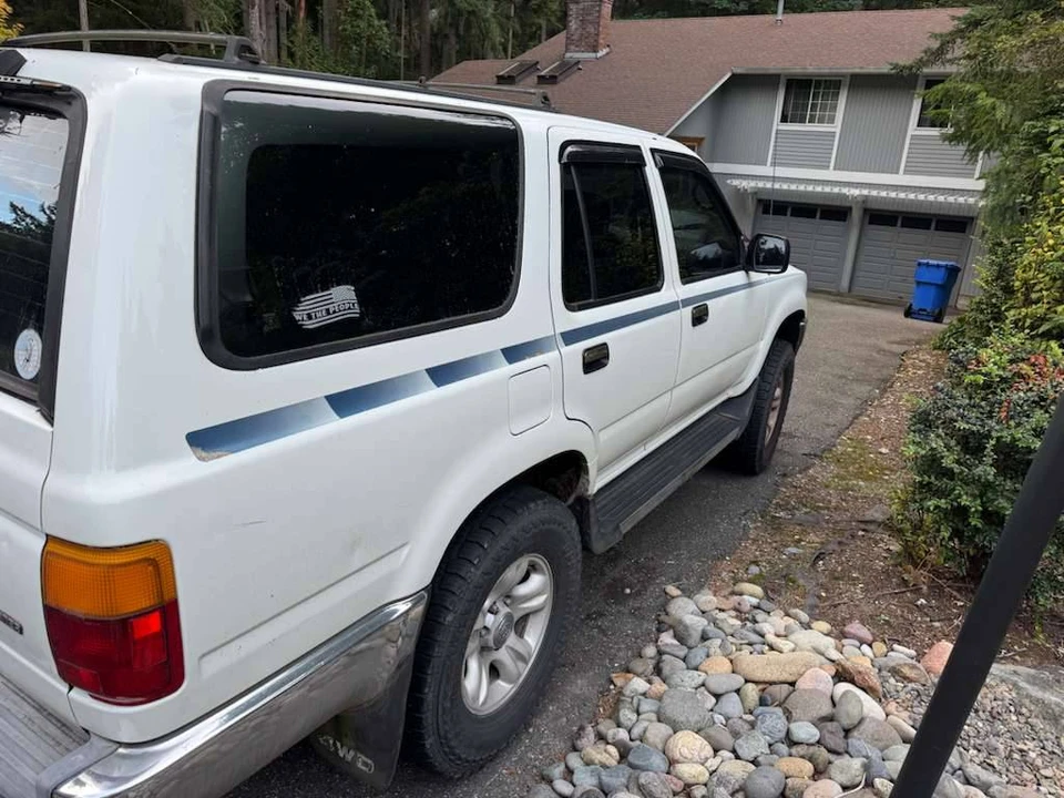 1992 Toyota 4Runner 2nd Gen - Image 4 of 11