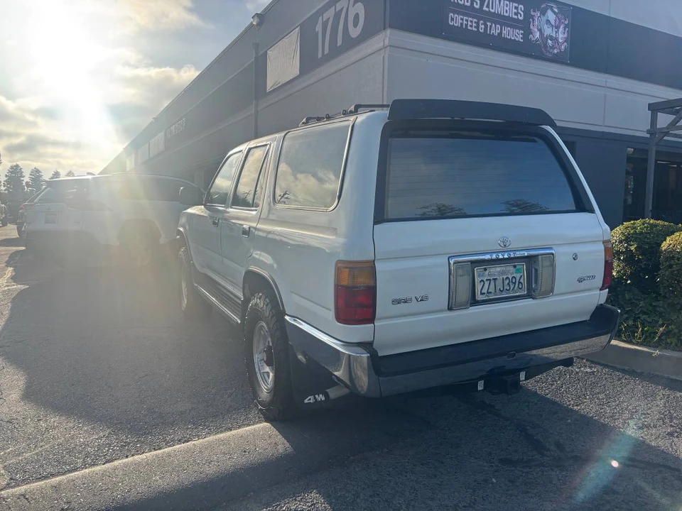 1992 Toyota 4Runner 2nd Gen - Image 4 of 11
