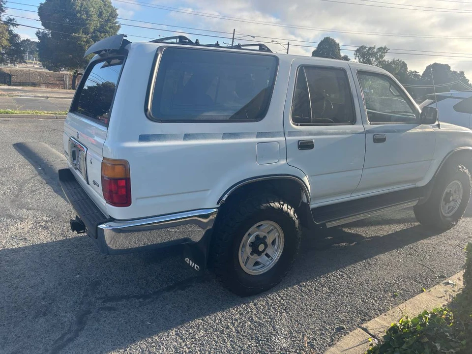 1992 Toyota 4Runner 2nd Gen - Image 3 of 11