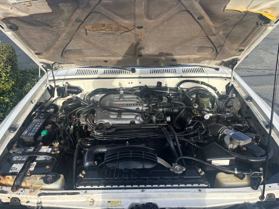 1992 Toyota 4Runner 2nd Gen - Image 6 of 11